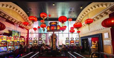 Casino Barriere Enghien-les-Bains: Интерьер гемблинговго дома